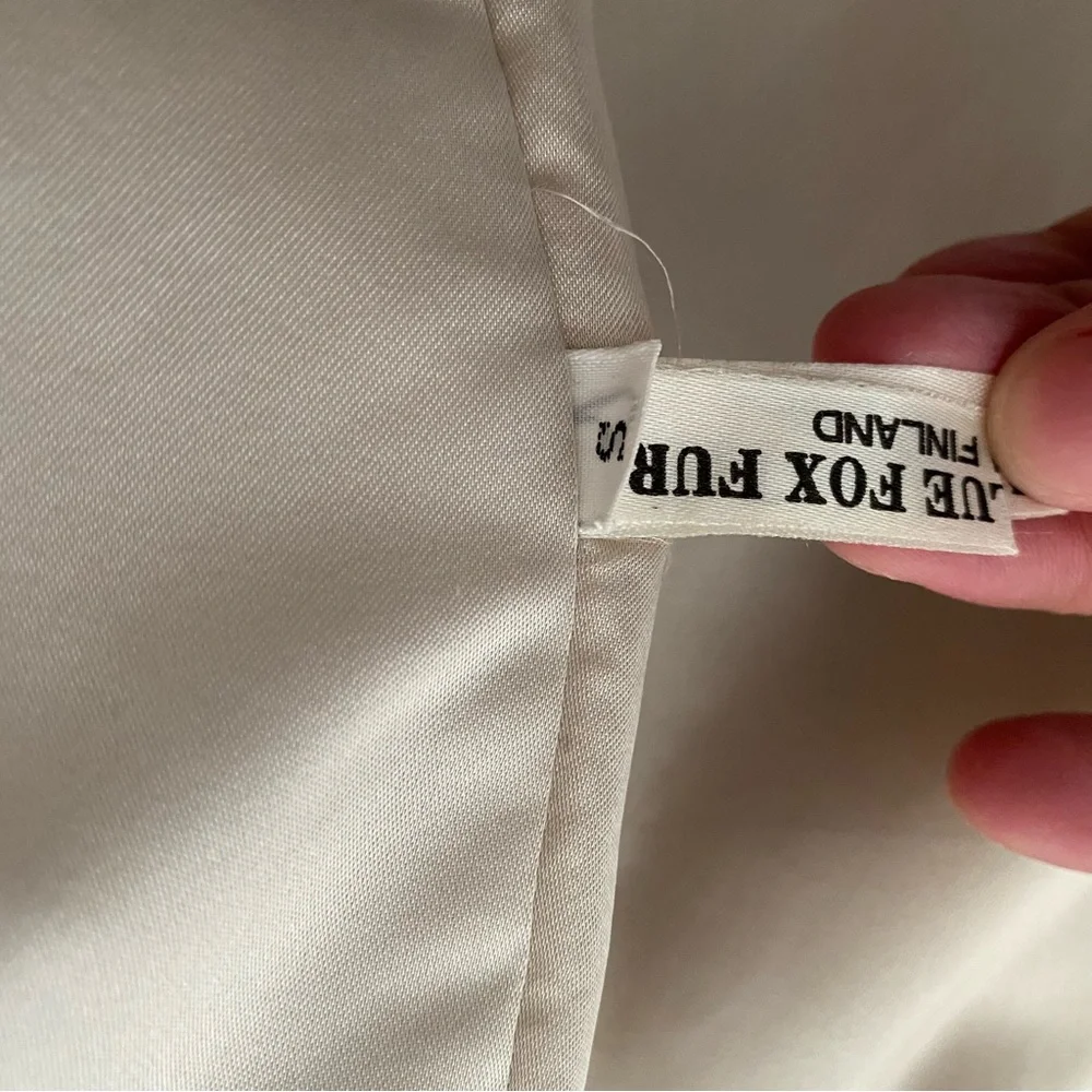 Blue Fox Fur Coat - Picture 5 of 8